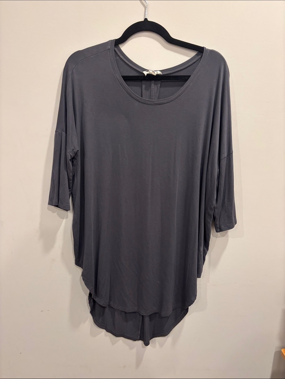 Floreat Anthropologie Oversized Charcoal High Low Tunic Tee Gray S